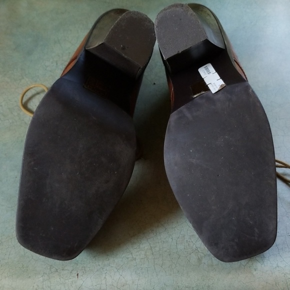 JEFFREY CAMPBELL SQUARE TOED BOOTIES.VERY COOL! - Picture 4 of 5